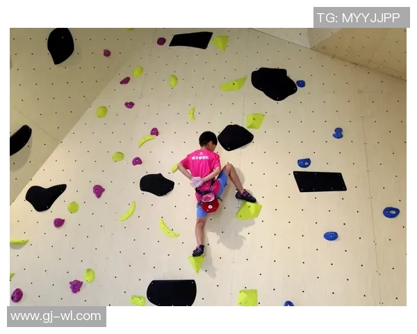 深圳攀岩队包夹策略的成败分析与未来发展方向探讨